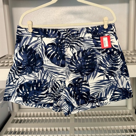 NWT Spanx On the Go Print 4-Inch Shorts Tropical Print NV Size XL‎ - Picture 1 of 9